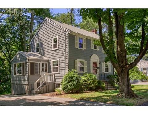 24 Cape Cod Ave, Reading, MA 01867 photo 2