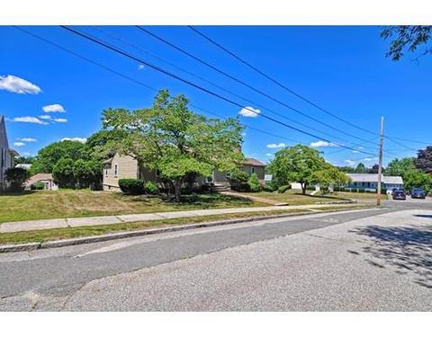26 Dewitt Rd, Stoneham, MA 02180 photo 3