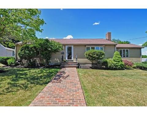 26 Dewitt Rd, Stoneham, MA 02180 photo 1