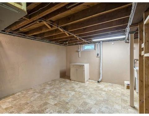 706 Plumtree Rd, Springfield, MA 01118 photo 18
