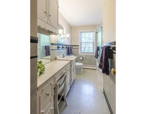 706 Plumtree Rd, Springfield, MA 01118 photo 15