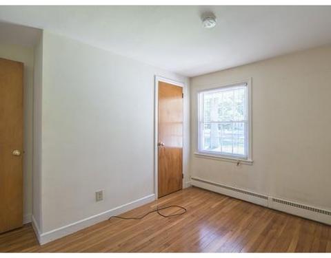 706 Plumtree Rd, Springfield, MA 01118 photo 14