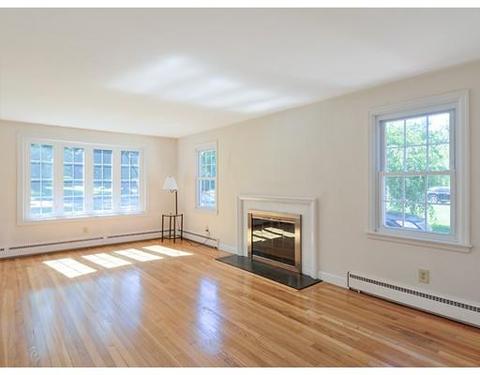 706 Plumtree Rd, Springfield, MA 01118 photo 5