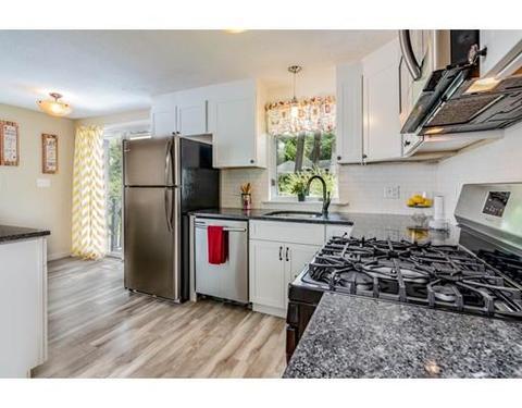 56 Middlebrook Dr, Springfield, MA 01129 photo 8