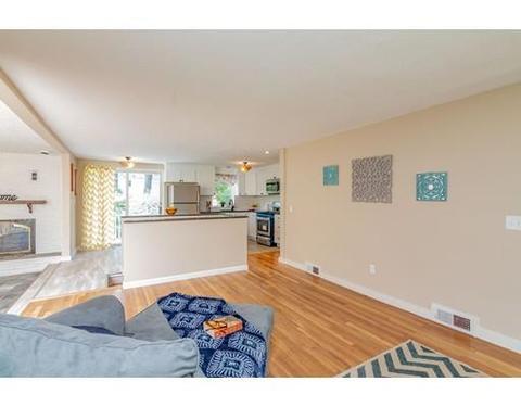 56 Middlebrook Dr, Springfield, MA 01129 photo 11