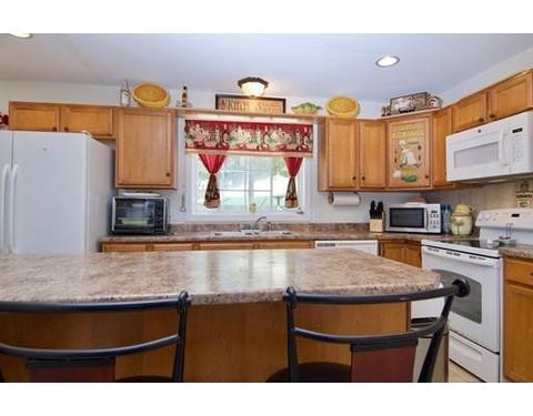 33 Ferris St, Springfield, MA 01151 photo 5