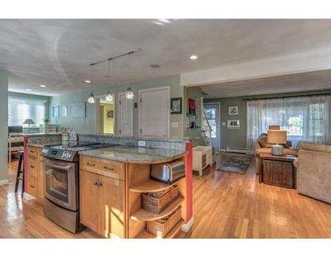 11 Rainbow Ln, Gloucester, MA 01930 photo 14