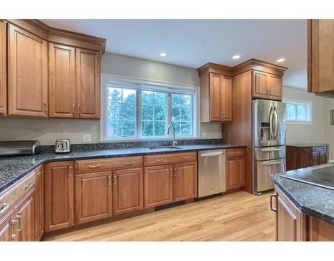 54 Marla Ln, Reading, MA 01867 photo 4