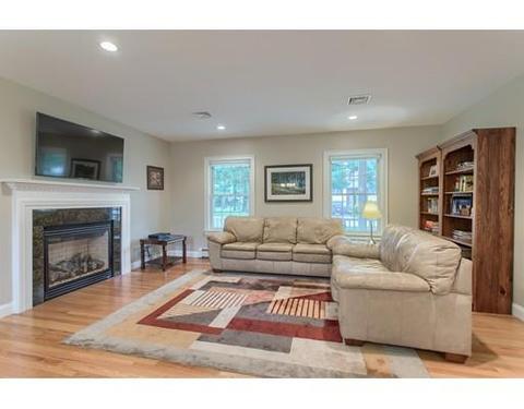 54 Marla Ln, Reading, MA 01867 photo 11
