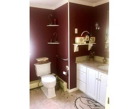37 Wakefield Ave, Webster, MA 01570 photo 6