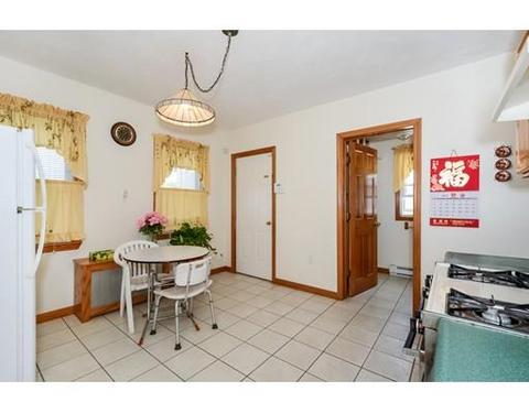 52 Ames St, Worcester, MA 01604 photo 8
