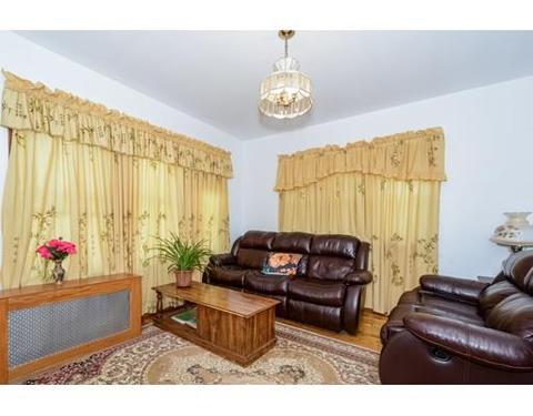 52 Ames St, Worcester, MA 01604 photo 3