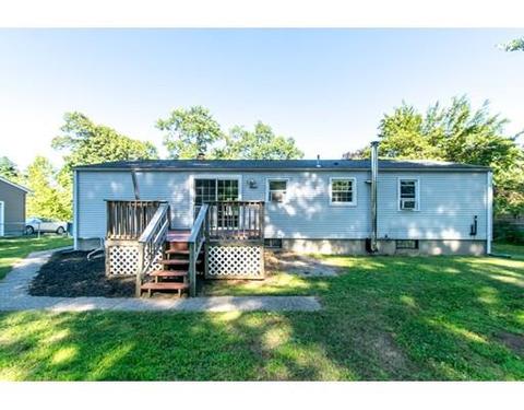 246 Glenoak Dr, Springfield, MA 01129 photo 2
