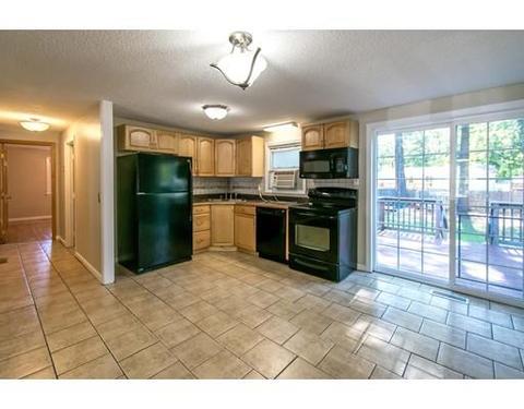 246 Glenoak Dr, Springfield, MA 01129 photo 7