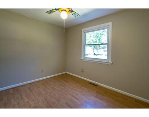 246 Glenoak Dr, Springfield, MA 01129 photo 13