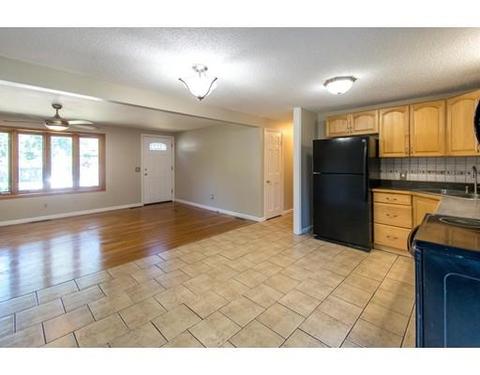 246 Glenoak Dr, Springfield, MA 01129 photo 6