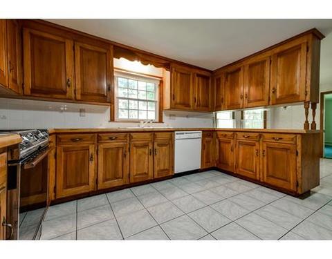 19 Pond St, Dover, MA 02030 photo 8