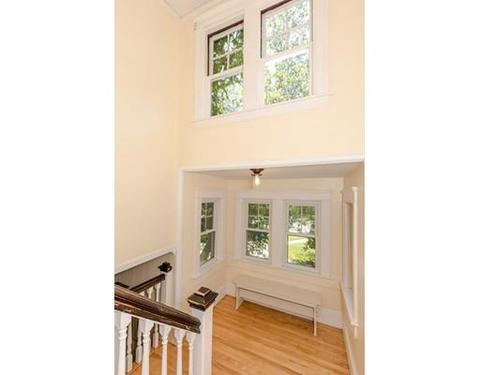 21 Buckingham Rd, Worcester, MA 01605 photo 11