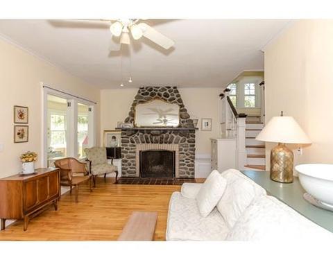 21 Buckingham Rd, Worcester, MA 01605 photo 8
