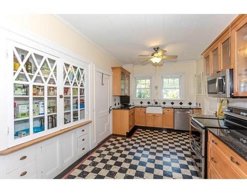 21 Buckingham Rd, Worcester, MA 01605 photo 3