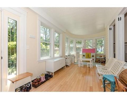21 Buckingham Rd, Worcester, MA 01605 photo 10