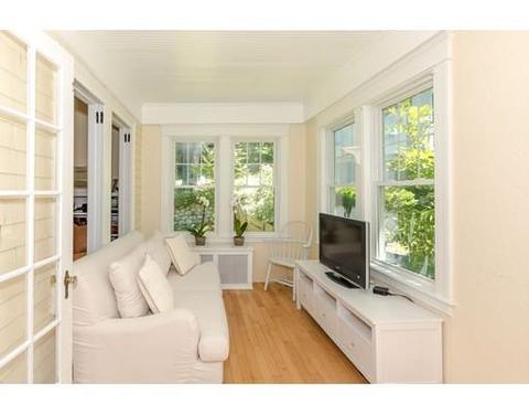21 Buckingham Rd, Worcester, MA 01605 photo 9