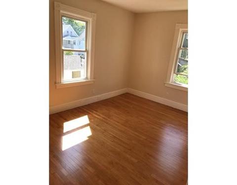 65 Grand St, Springfield, MA 01108 photo 22