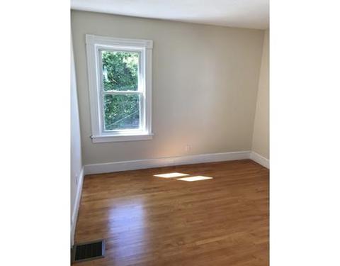 65 Grand St, Springfield, MA 01108 photo 21