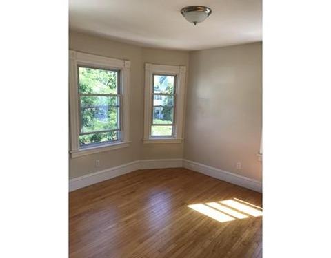 65 Grand St, Springfield, MA 01108 photo 19