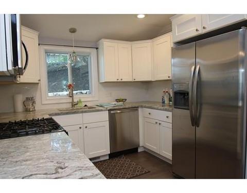 6 Baker St, Saugus, MA 01906 photo 4