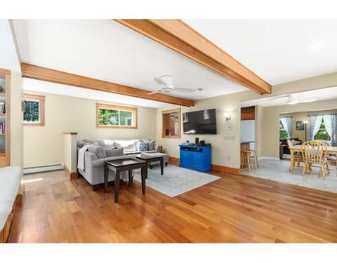 25 Fowler St, Upton, MA 01568 photo 5