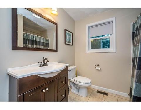 15 Eayers Pond Rd, Hudson, NH 03051 photo 26