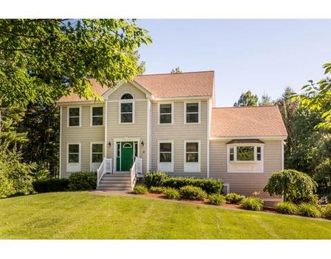15 Eayers Pond Rd, Hudson, NH 03051 photo 2