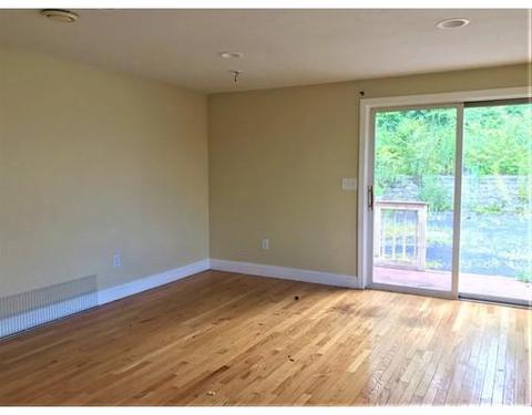 193 Hamilton St, Worcester, MA 01604 photo 12