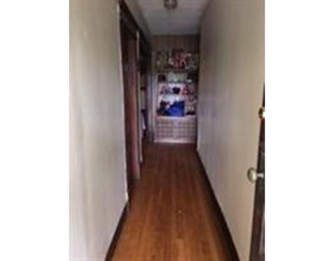 75 Horace St, Springfield, MA 01108 photo 3