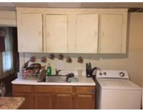 75 Horace St, Springfield, MA 01108 photo 4