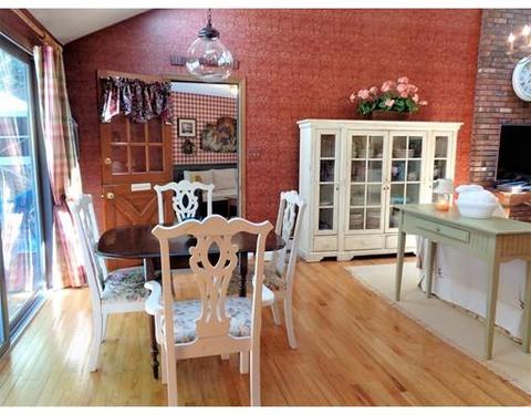 131 E Hill Rd, Brimfield, MA 01010 photo 9