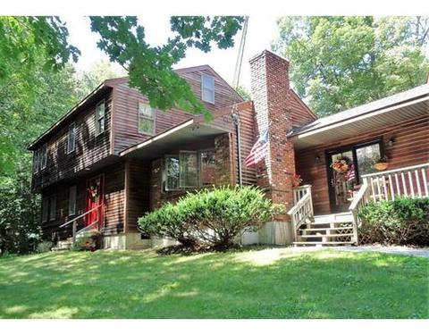 131 E Hill Rd, Brimfield, MA 01010 photo 3