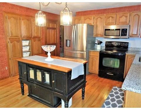131 E Hill Rd, Brimfield, MA 01010 photo 11