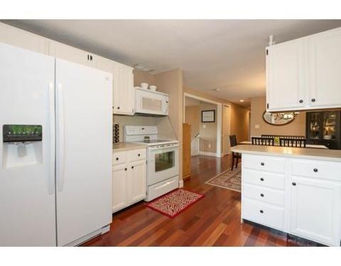14 Ware St, Wakefield, MA 01880 photo 12