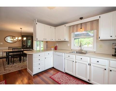 14 Ware St, Wakefield, MA 01880 photo 11