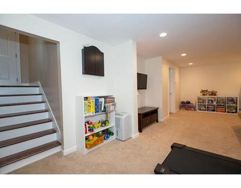 14 Ware St, Wakefield, MA 01880 photo 18