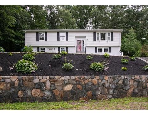 14 Ware St, Wakefield, MA 01880 photo 2