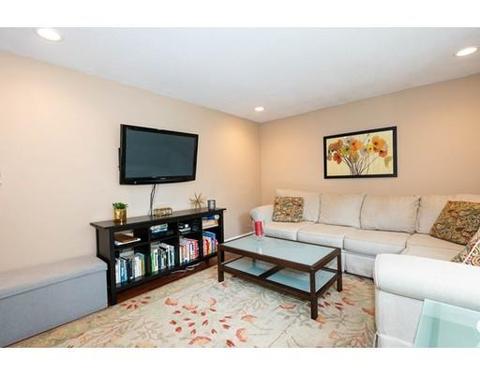 14 Ware St, Wakefield, MA 01880 photo 4