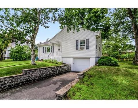 51 Simpson Dr, Framingham, MA 01701 photo 2