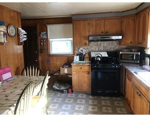 35 Consul St, Fall River, MA 02720 photo 7