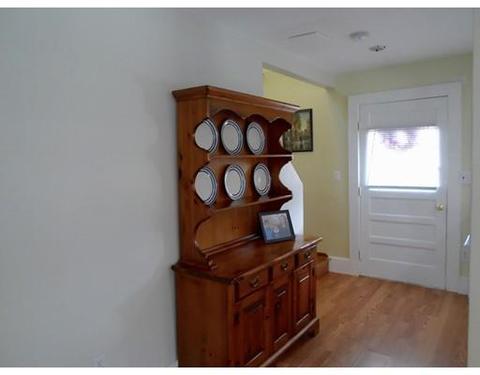 22 Charles St, Danvers, MA 01923 photo 14