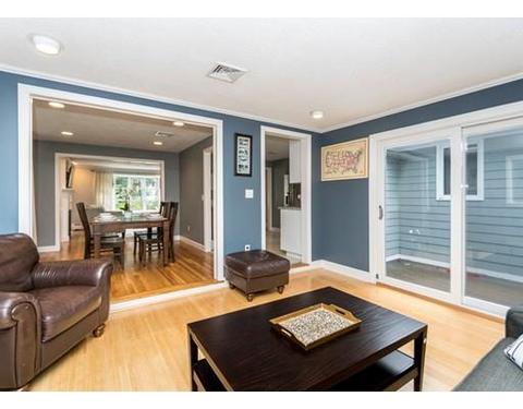 7 Mark St, Natick, MA 01760 photo 4