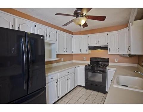 845 Wilbraham Rd, Springfield, MA 01109 photo 2