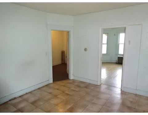 256 White St, Springfield, MA 01108 photo 3